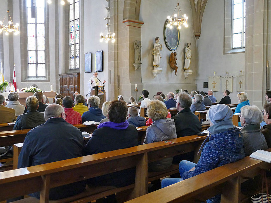 Dankgottesdienst der Kommunionkinder (Foto: Karl-Franz Thiede)